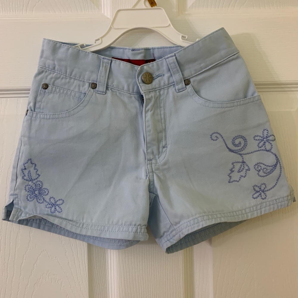 Girl's short pants, Light blue, size 7